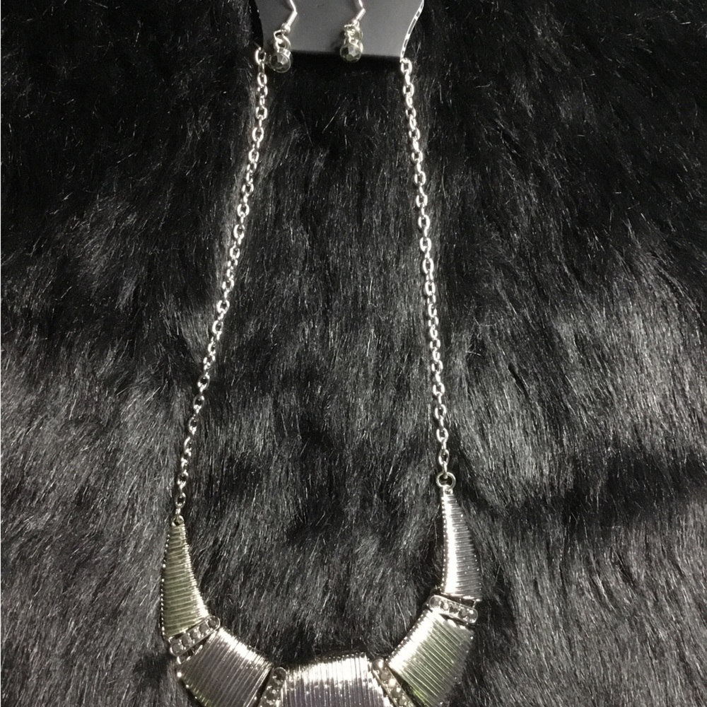 Silver Necklace Set